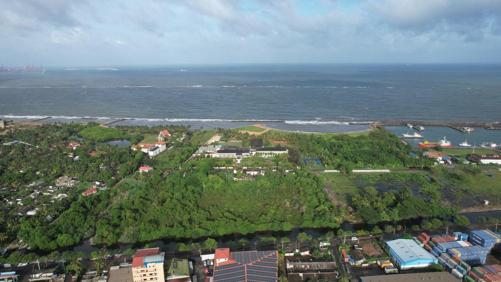 Pegasus Reef - A Beach Resort In Colombo Wattala Dış mekan fotoğraf