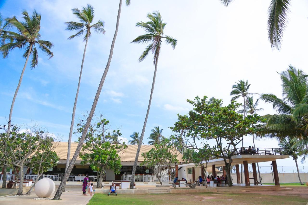 Pegasus Reef - A Beach Resort In Colombo Wattala Dış mekan fotoğraf